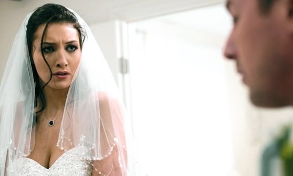 Не ожидала от бывшего такой коварности, но дать ему пришлось.