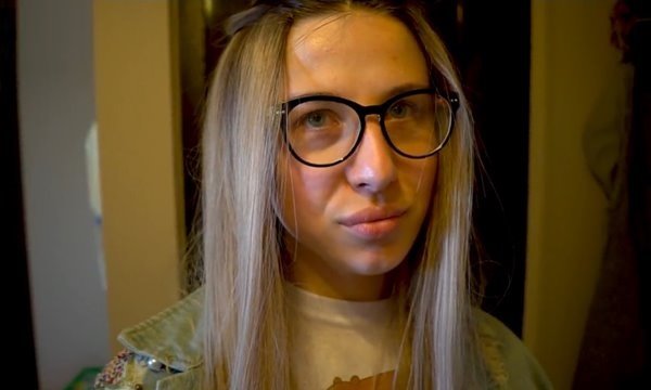 Лилька до выё что переночует где угодно, а теперь только за секс.