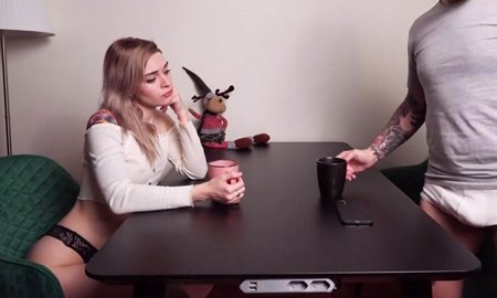 Её сексуальный сводный брат не давал ей покоя целый день, о как бы она его трахнула.