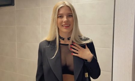 Красивая путана ошиблась адресом но и там словила крепкий кискотрах.